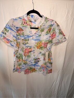 Counterparts Island Scene Short Sleeve Blouse - White with Multicolor Print